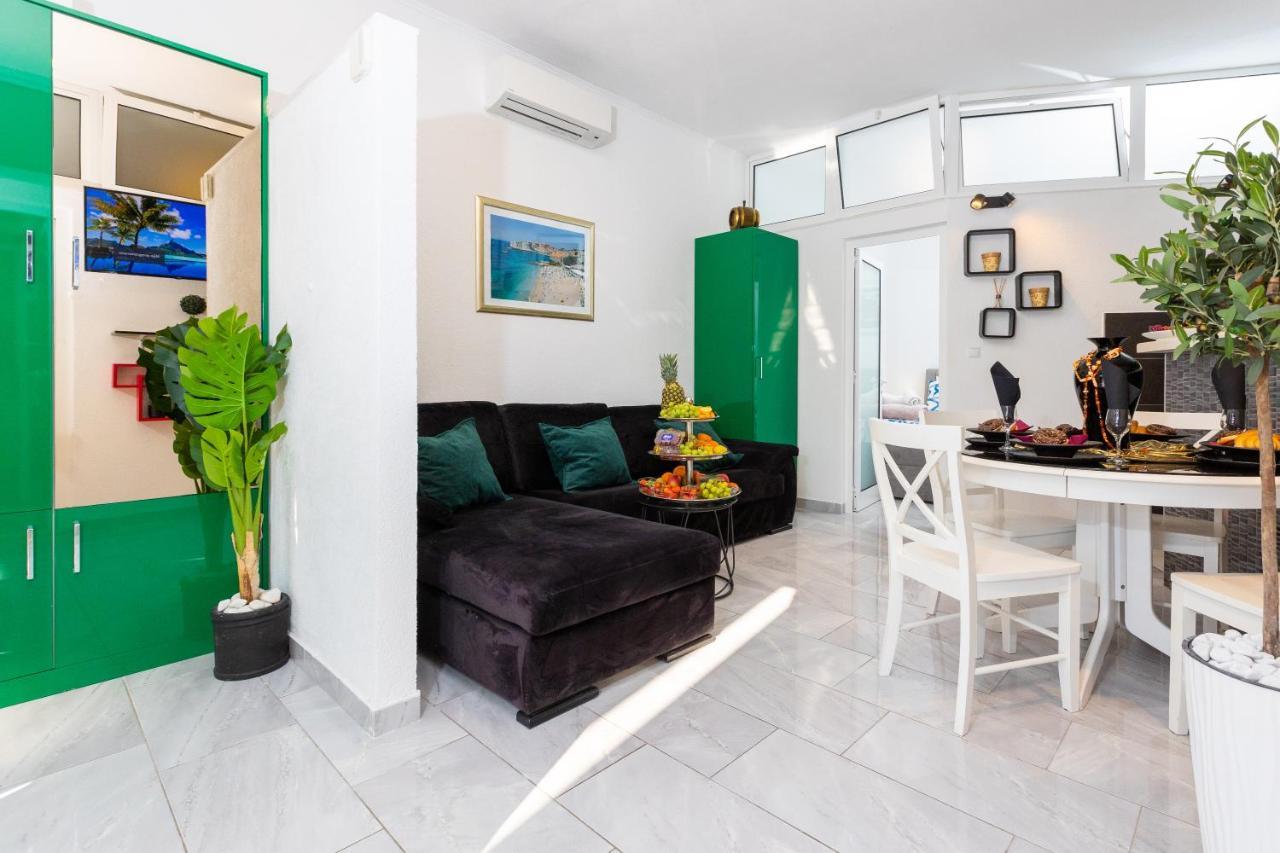דוברובניק Apartment By The Way Hot Tub And Free Parking מראה חיצוני תמונה