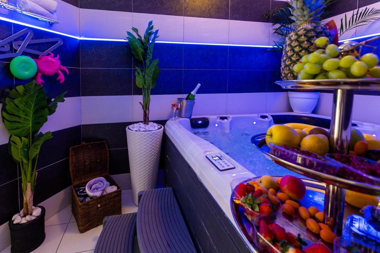 דוברובניק Apartment By The Way Hot Tub And Free Parking מראה חיצוני תמונה
