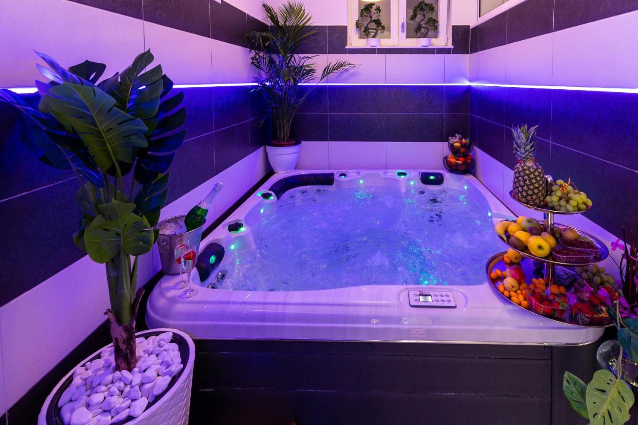 דוברובניק Apartment By The Way Hot Tub And Free Parking מראה חיצוני תמונה