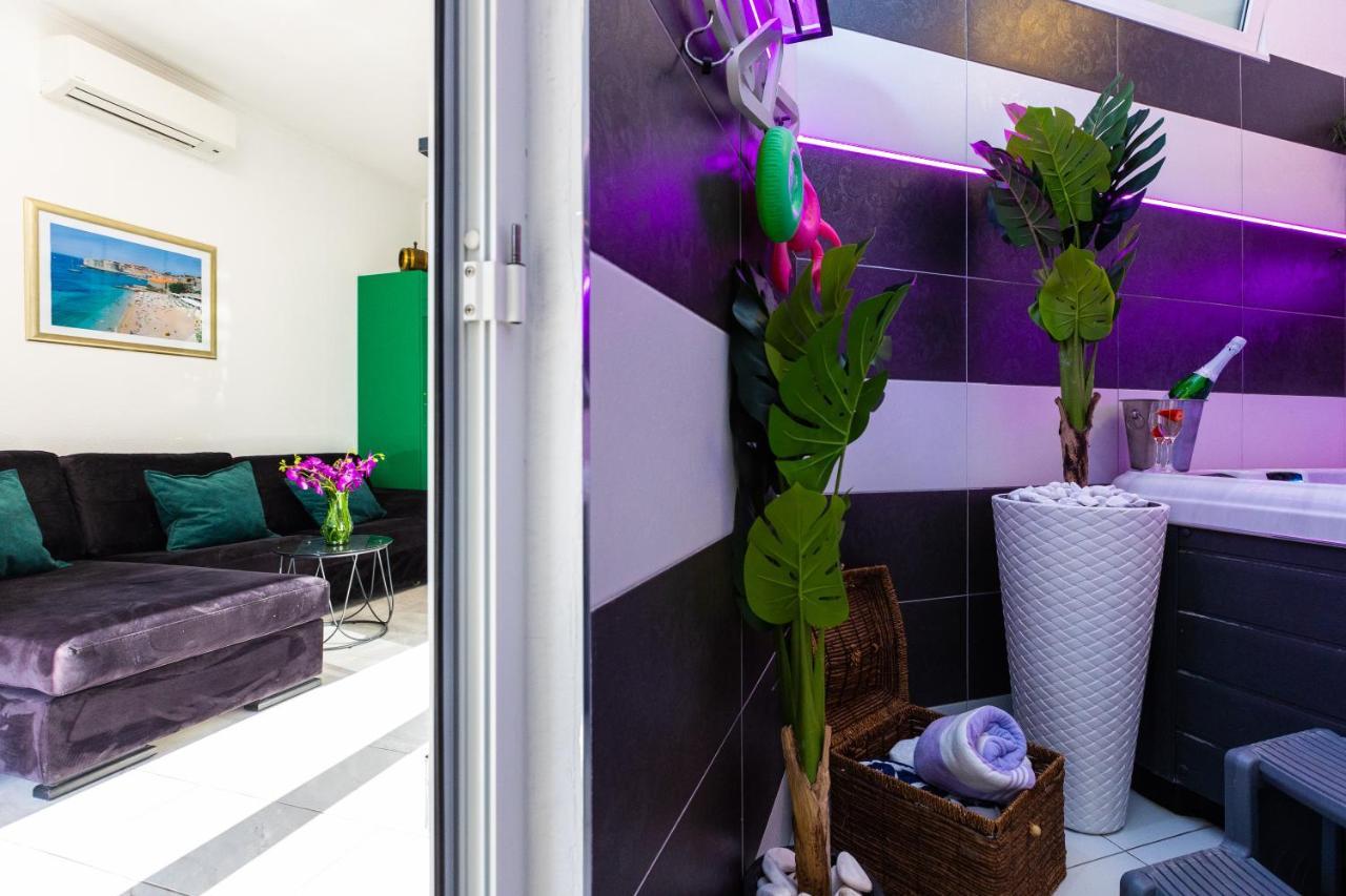 דוברובניק Apartment By The Way Hot Tub And Free Parking מראה חיצוני תמונה