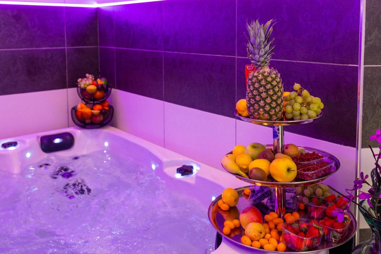 דוברובניק Apartment By The Way Hot Tub And Free Parking מראה חיצוני תמונה