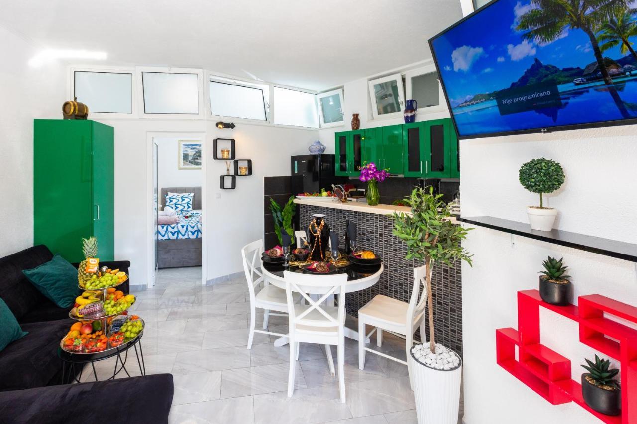דוברובניק Apartment By The Way Hot Tub And Free Parking מראה חיצוני תמונה